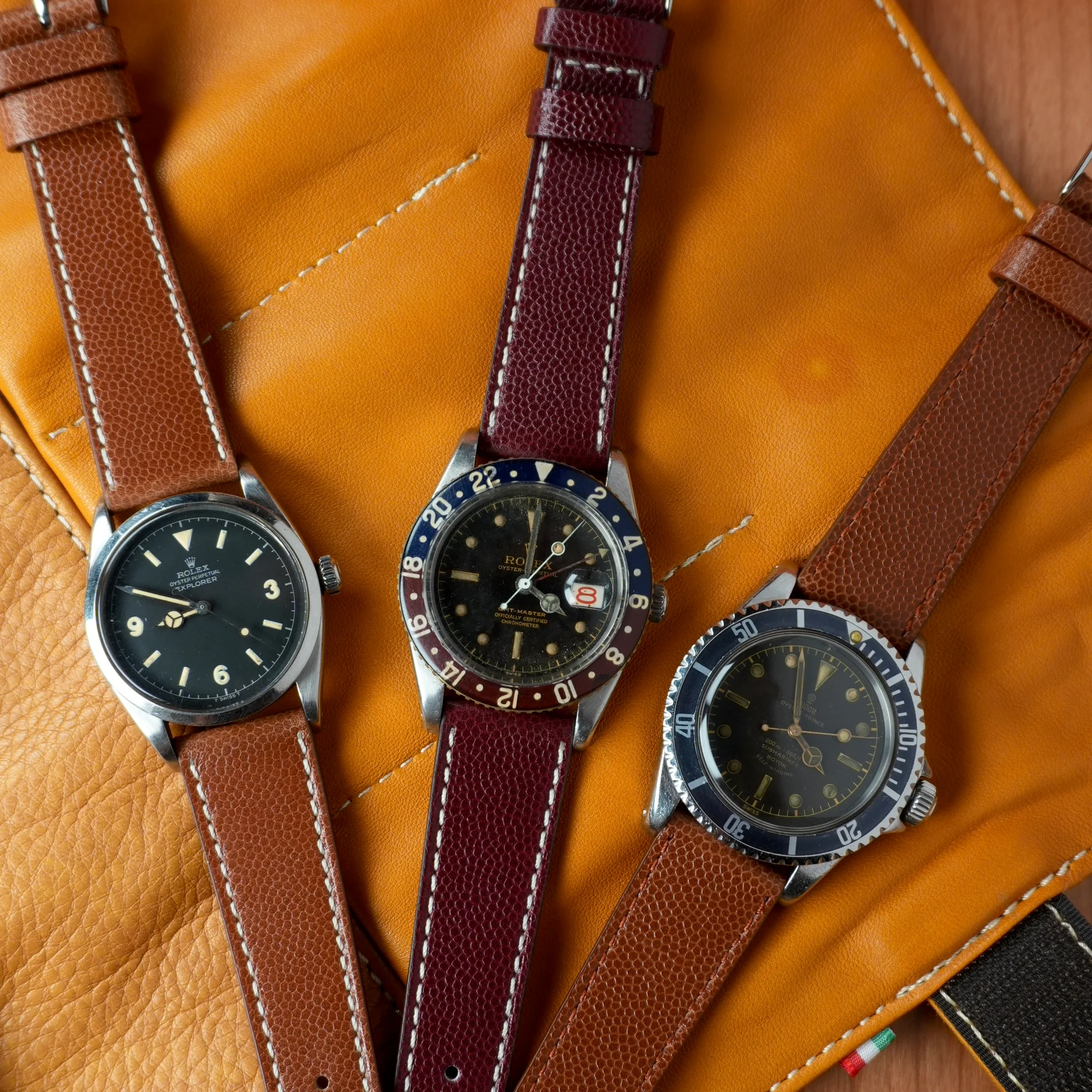 Black Hammered Calfskin Ecru Stitches Watch strap - Image 5