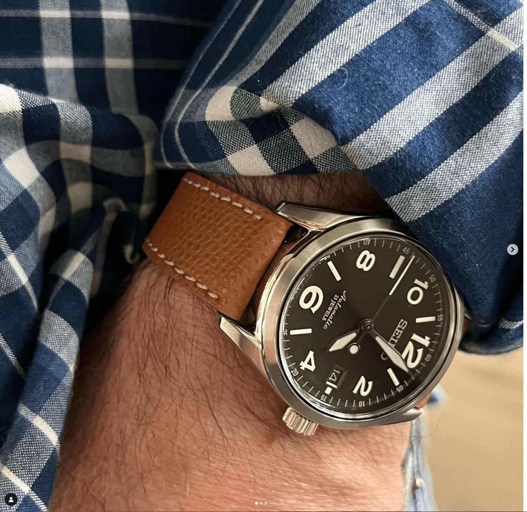 Tan Hammered Calfskin Ecru Stitches Watch strap - Image 2