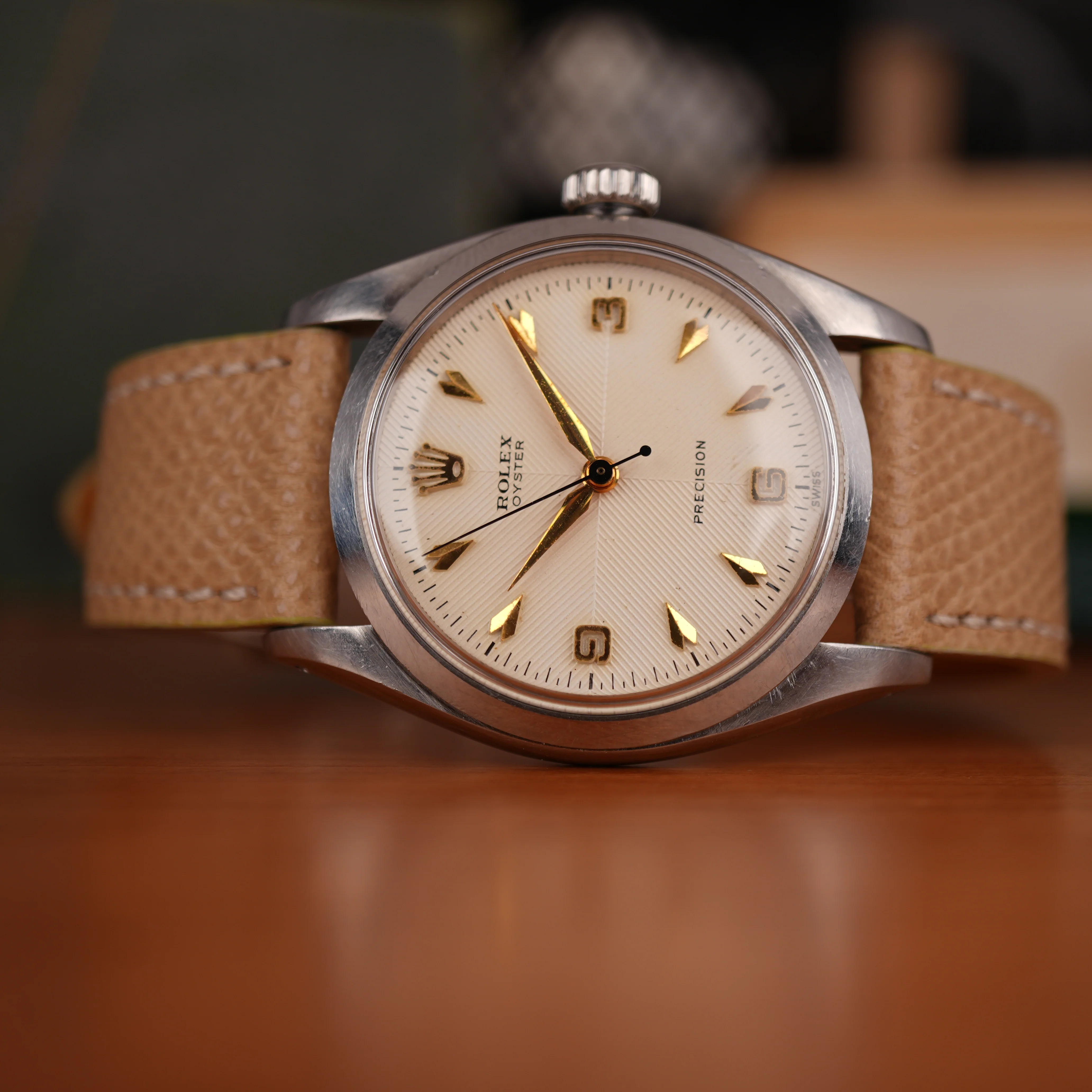 Sand Hammered Calfskin Ecru Stitches Watch strap - Image 10