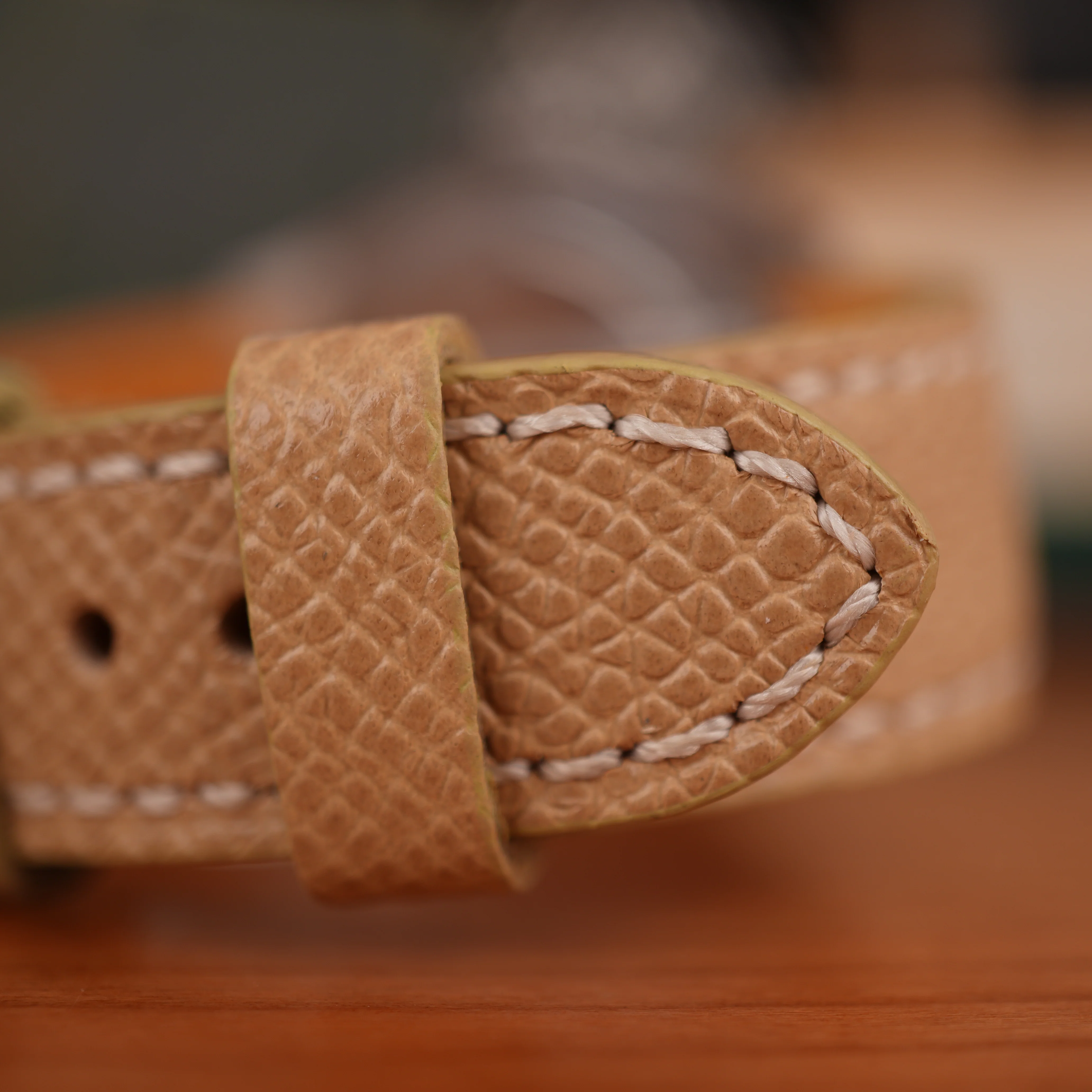 Sand Hammered Calfskin Ecru Stitches Watch strap - Image 7